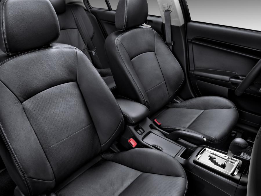  Mitsubishi Lancer GT 2012 года  (US) (фото 2 из 6)